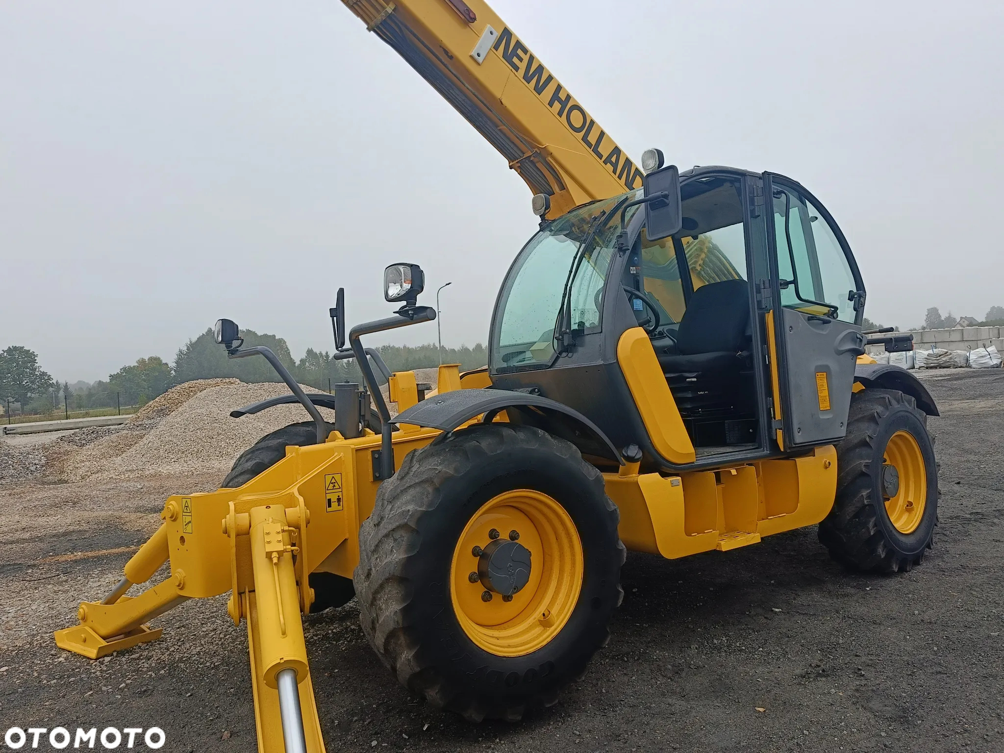 New Holland LM 1340 - 4