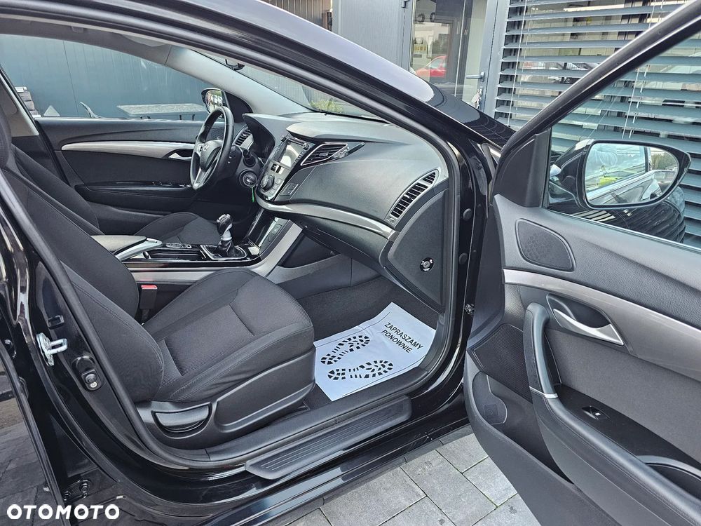 Hyundai i40 1.6 GDI Comfort + - 7