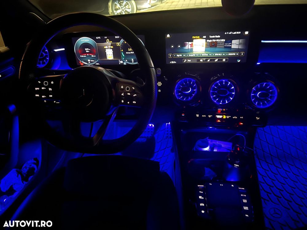 Mercedes-Benz A 200 7G-DCT AMG Line - 13