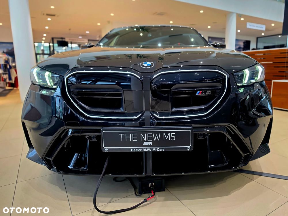 BMW M5 PHEV - 11