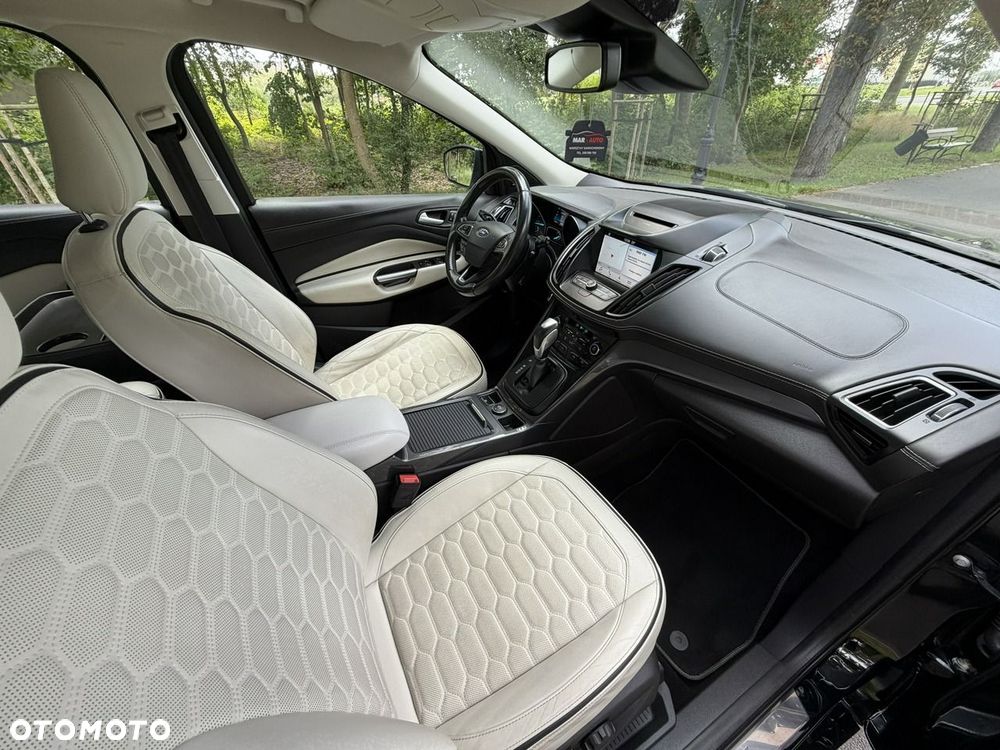 Ford Kuga - 35