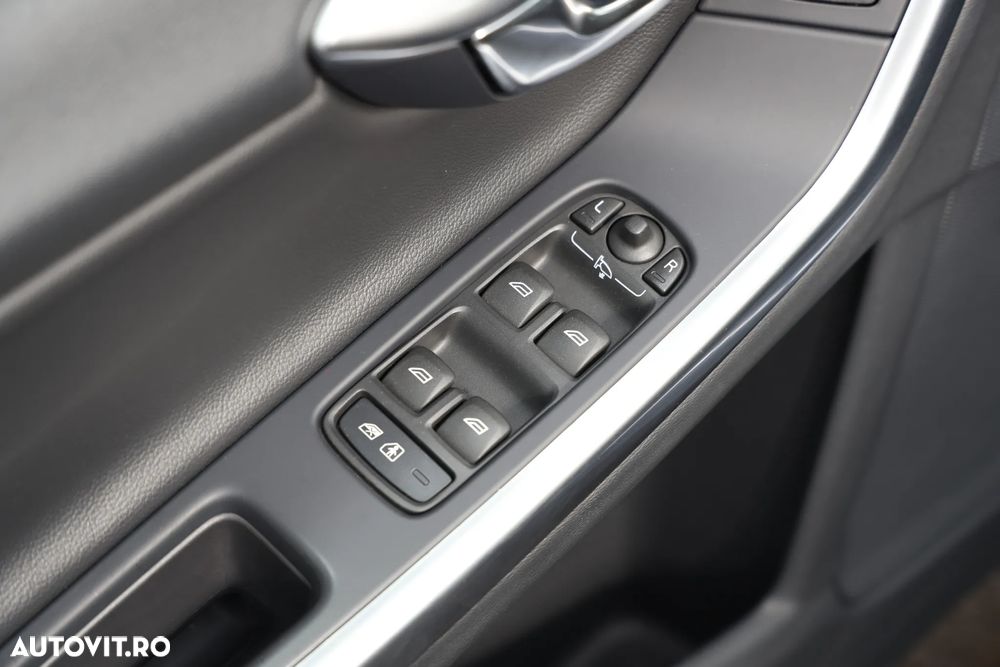 Volvo V60 D3 - 25