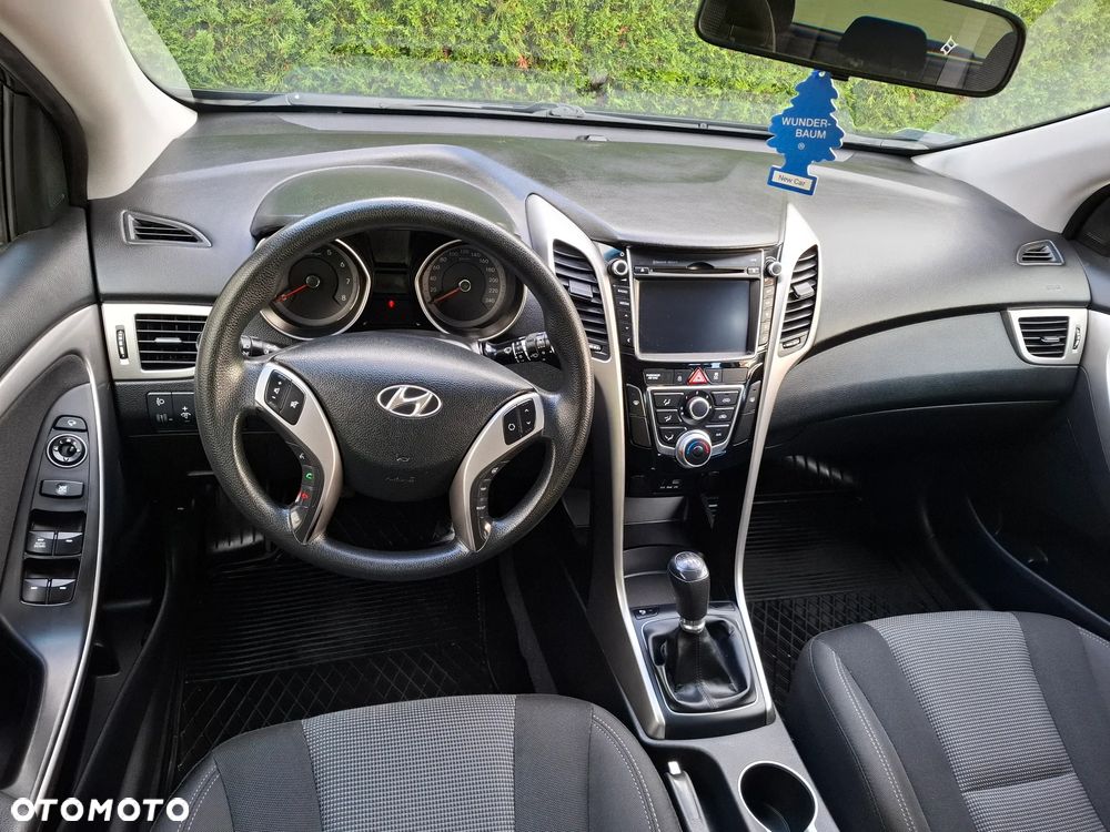 Hyundai i30 blue 1.4 YES Gold - 9