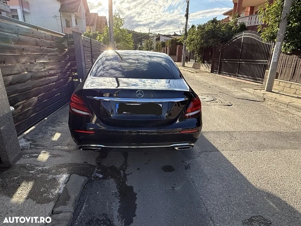 Mercedes-Benz E 220 d 9G-TRONIC - 8