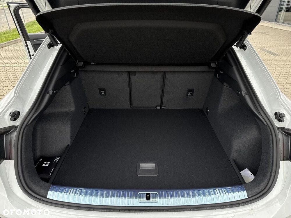 Audi Q3 Sportback - 24