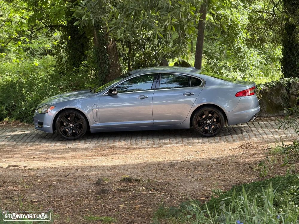 Jaguar XF 2.7 D V6 Premium Luxury - 40