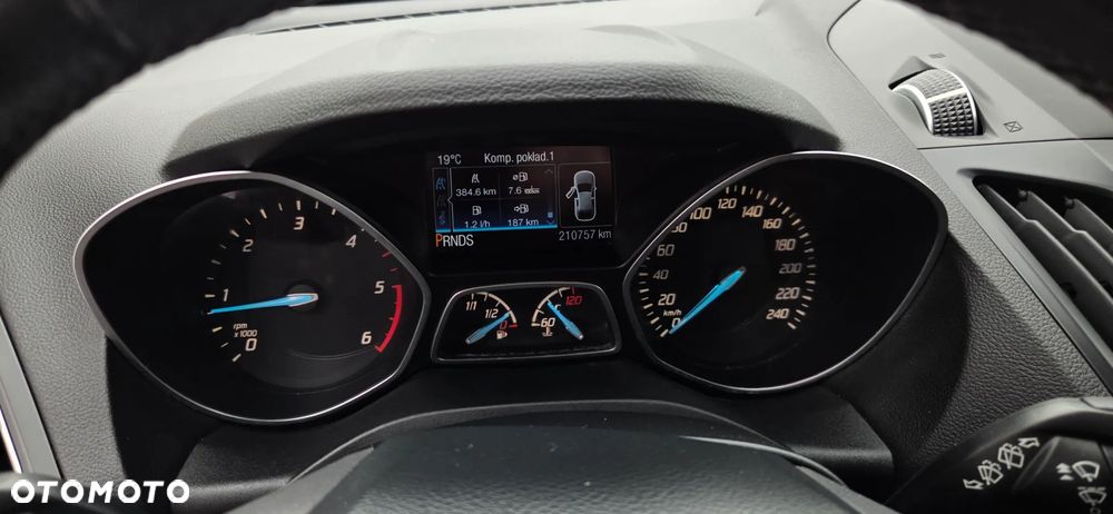Ford Kuga 2.0 TDCi 4x4 Titanium - 26