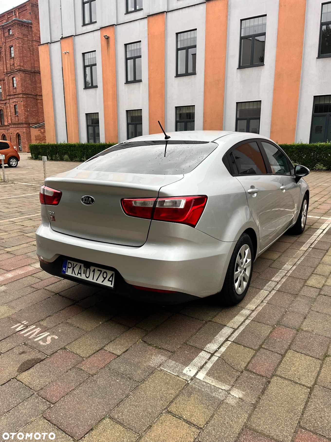 Kia Rio - 5