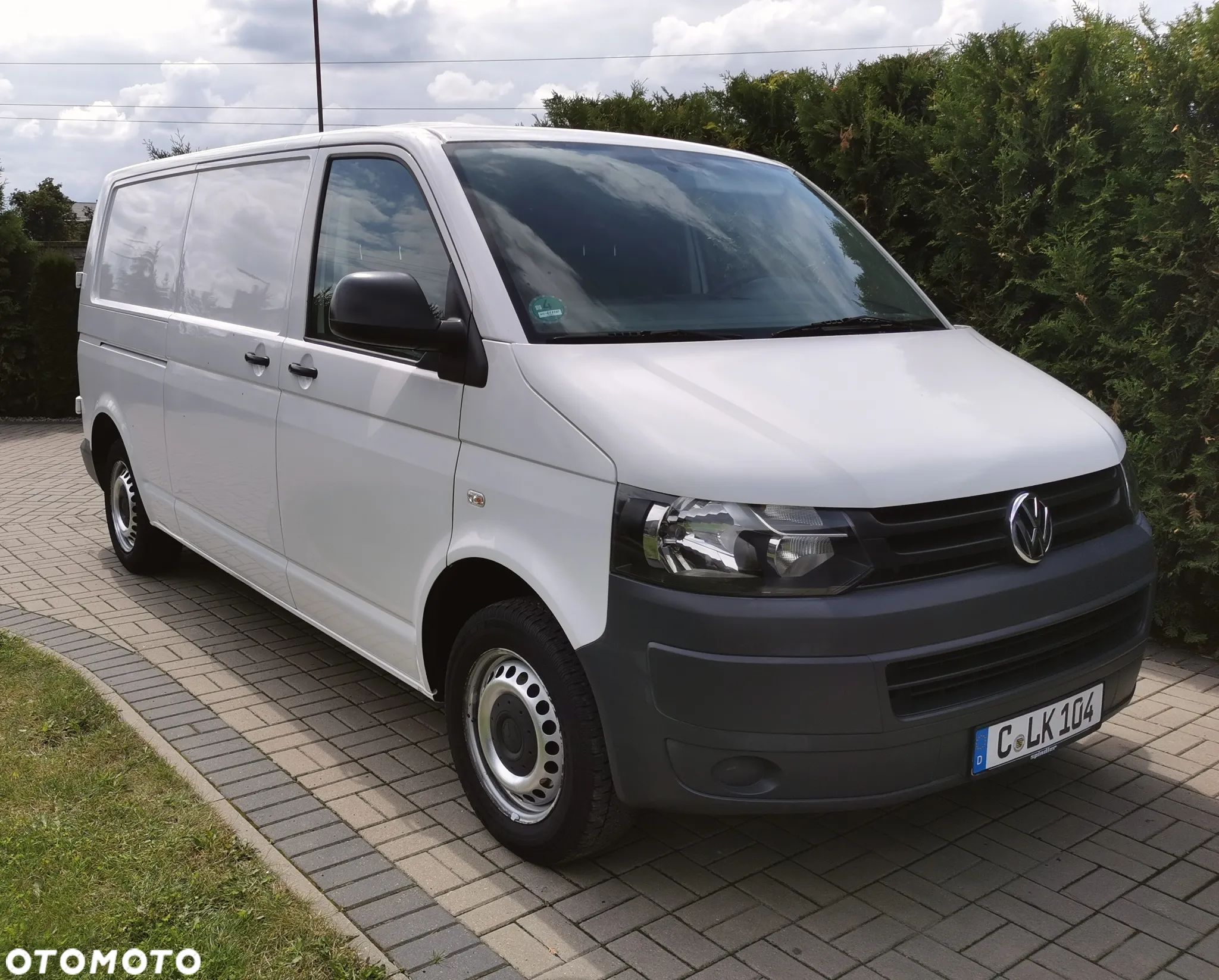 Volkswagen Transporter - 1