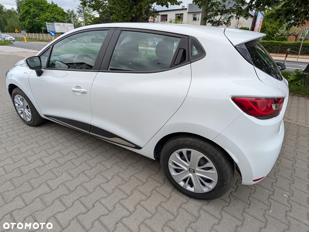 Renault Clio - 14