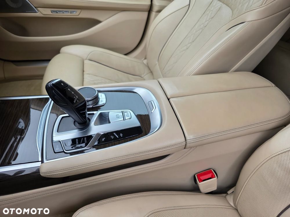 BMW Seria 7 730d xDrive - 15