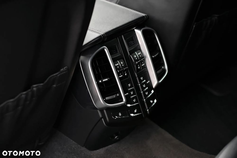 Porsche Cayenne S Tiptronic S - 24