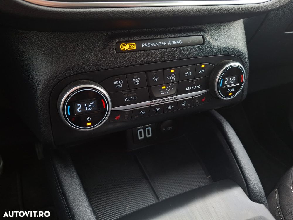 Ford Kuga 2.5 Duratec FHEV TITANIUM X - 31