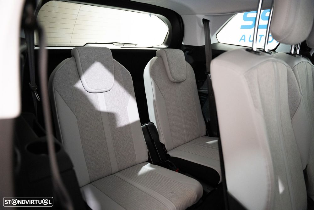 Peugeot 5008 1.2 PureTech Allure EAT8 - 30