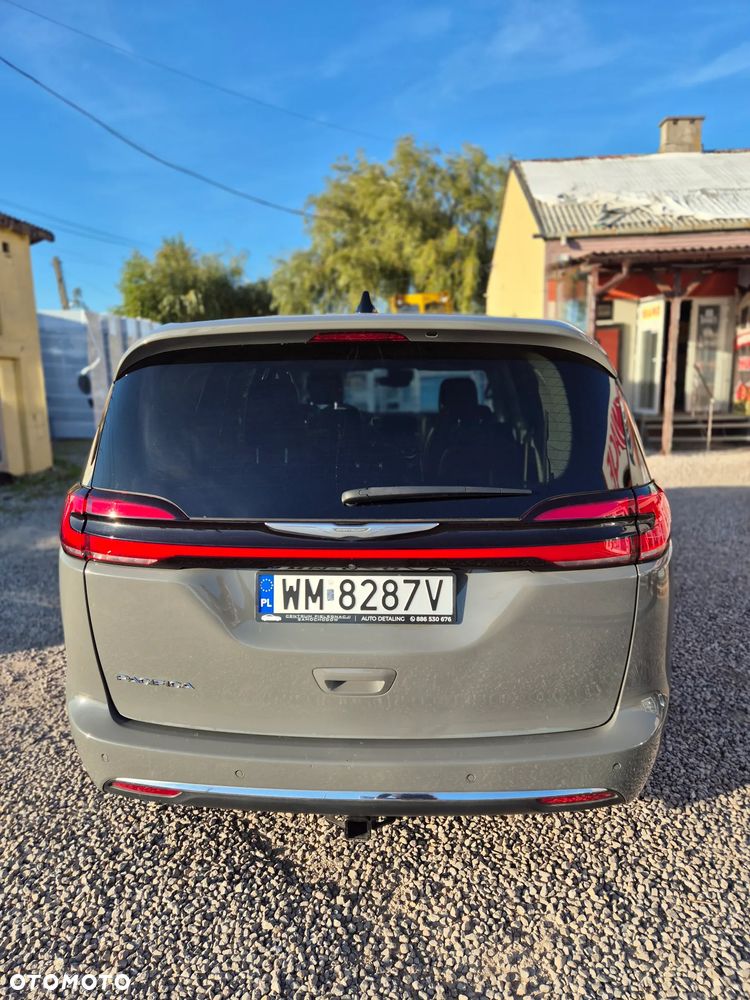 Chrysler Pacifica - 6