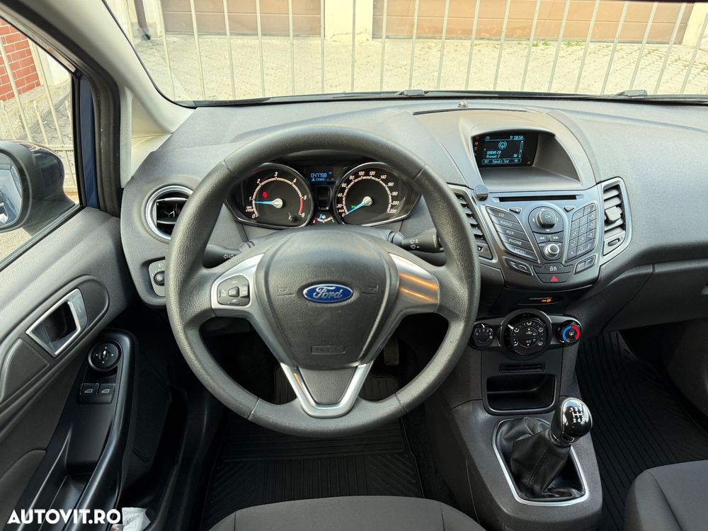 Ford Fiesta 1.5 TDCi DPF Trend - 6