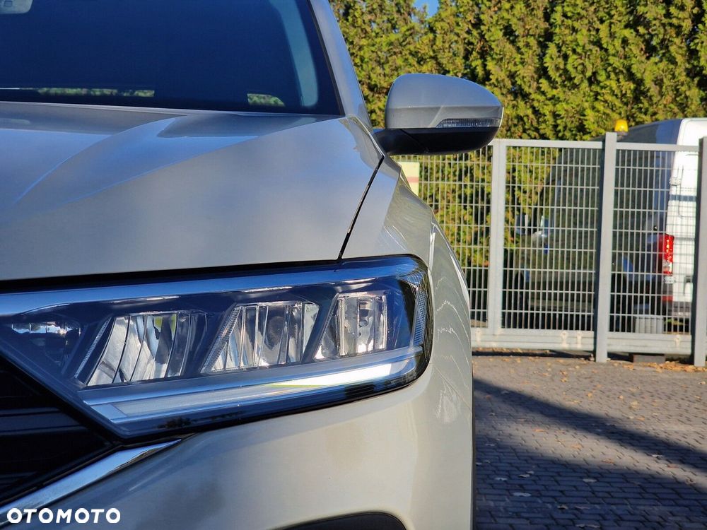 Volkswagen T-Roc 1.5 TSI Life DSG - 10