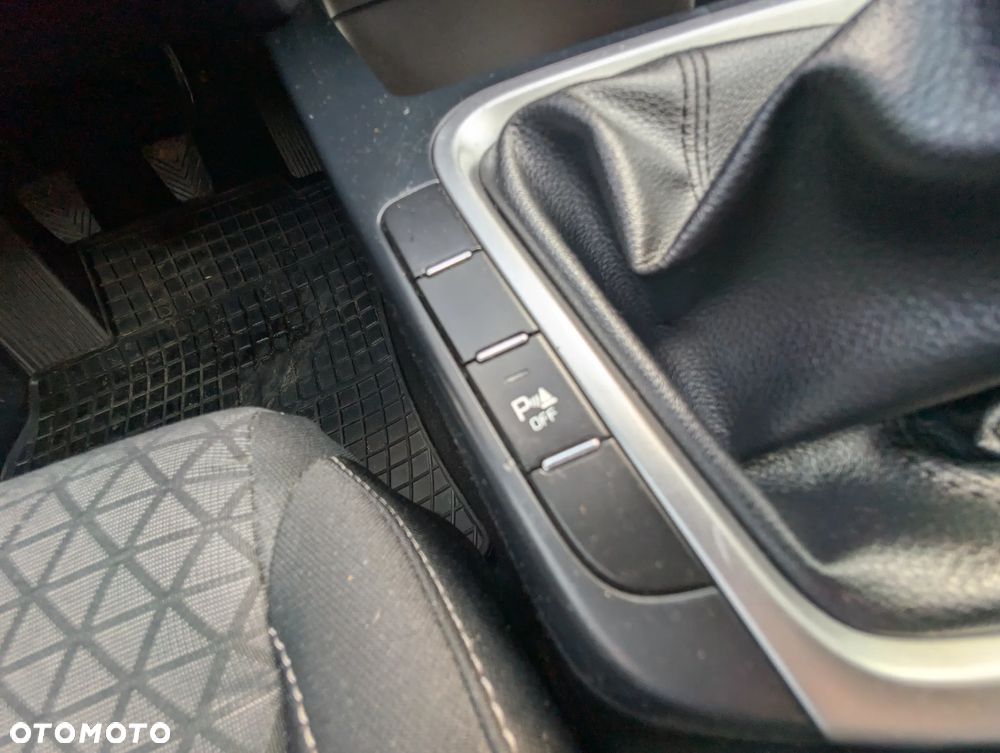 Kia Ceed 1.4 L Business Line - 14