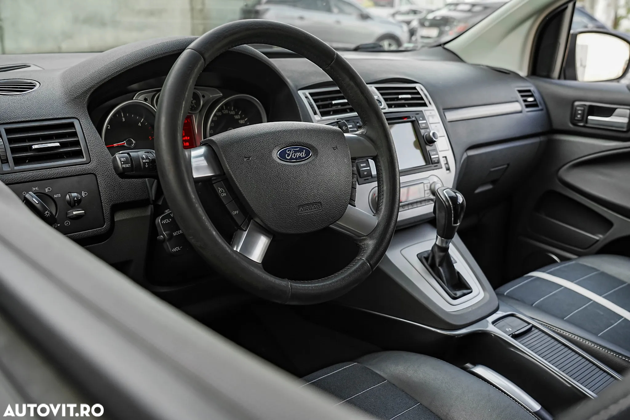Ford Kuga 2.0 TDCi 4x4 Aut. Titanium - 12