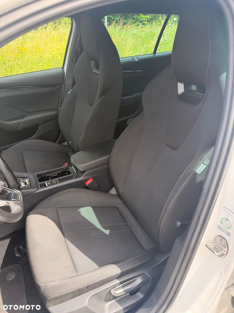 Skoda Octavia 2.0 TDI DSG Sportline - 13