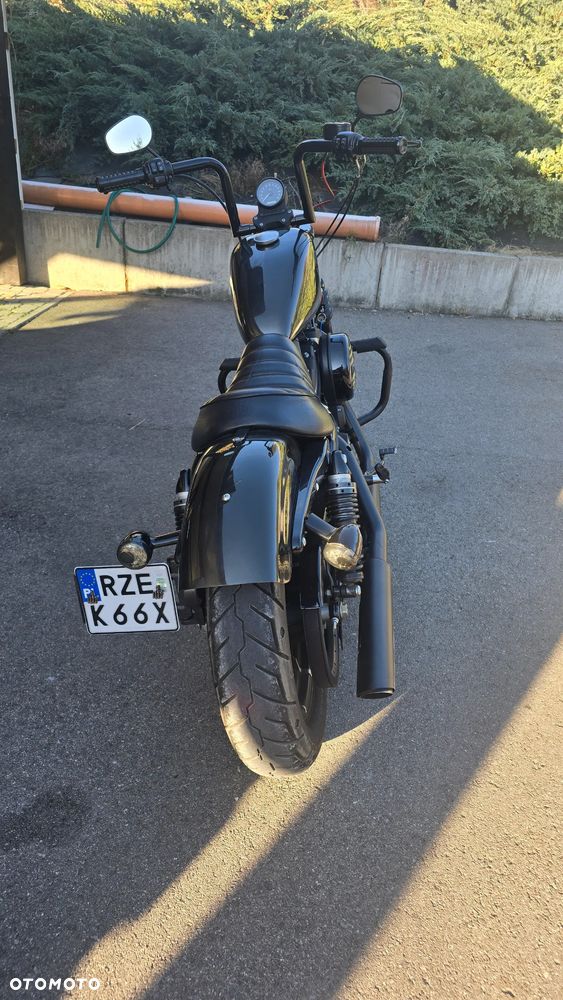 Harley-Davidson Sportster Iron 883 - 8