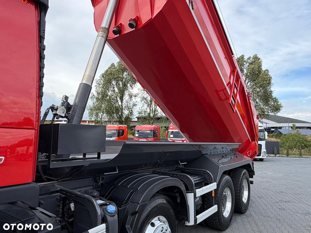 Volvo VOLVO FMX 380 / 8x4 / 13LITROWY SILNIK / EURO 5 / WYWROTKA TYLNOZSYPOWA / KAMERA COFANIA / SERWISOWANA / SPROWADZONA - 40