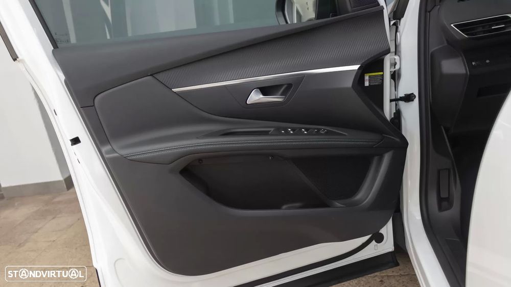 Peugeot 3008 1.2 PureTech Allure EAT8 - 13