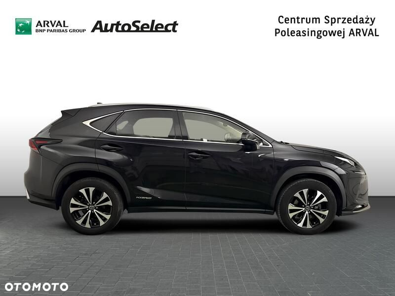 Lexus NX 300h Business Edition AWD - 7