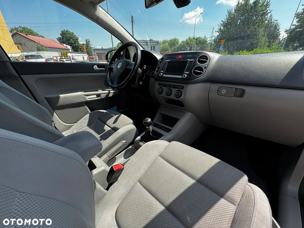 Volkswagen Golf Plus - 24