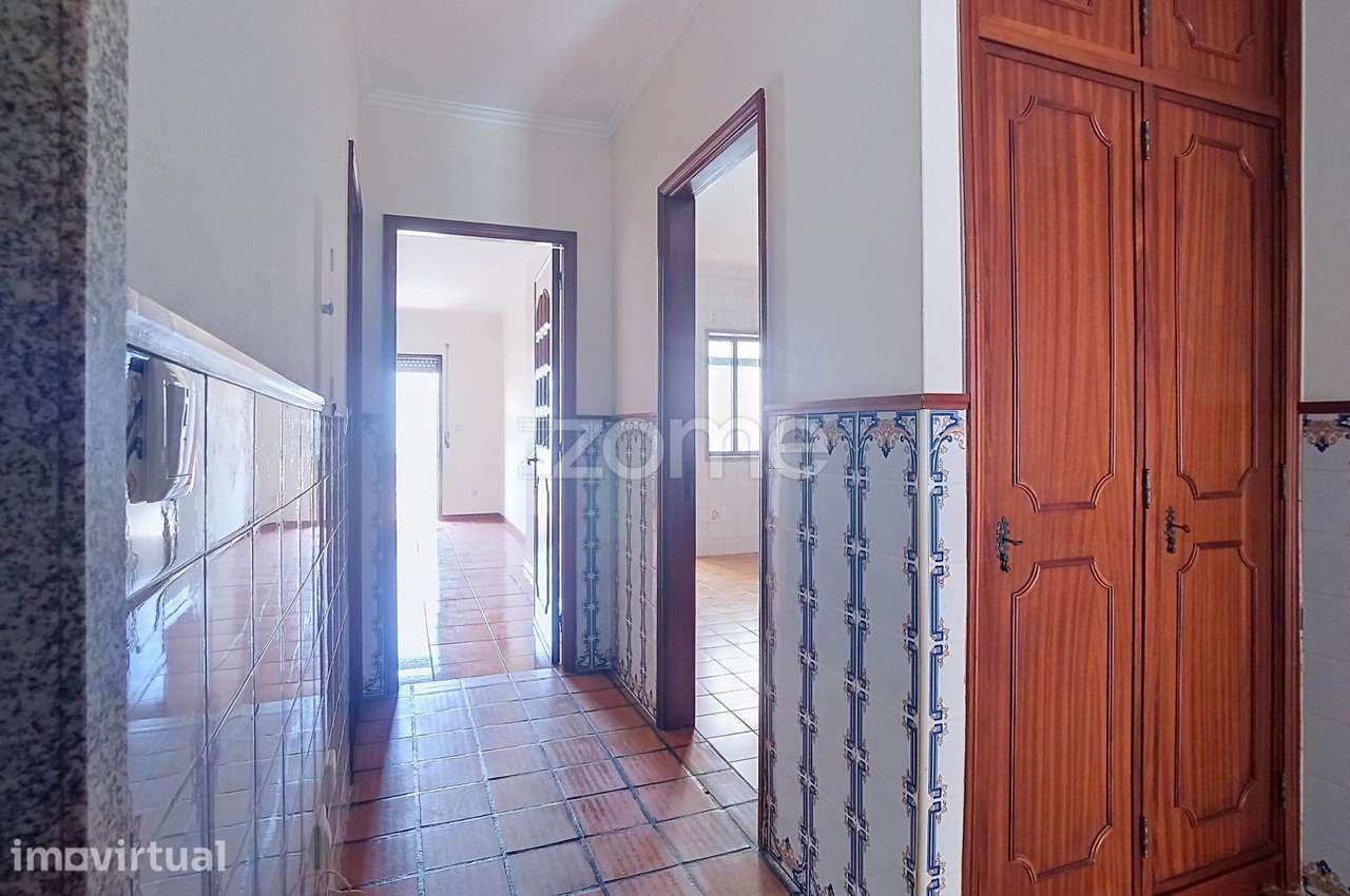 Apartamento T2 para Arrendamento | Santa Maria da Feira - Grande imagem: 4/18