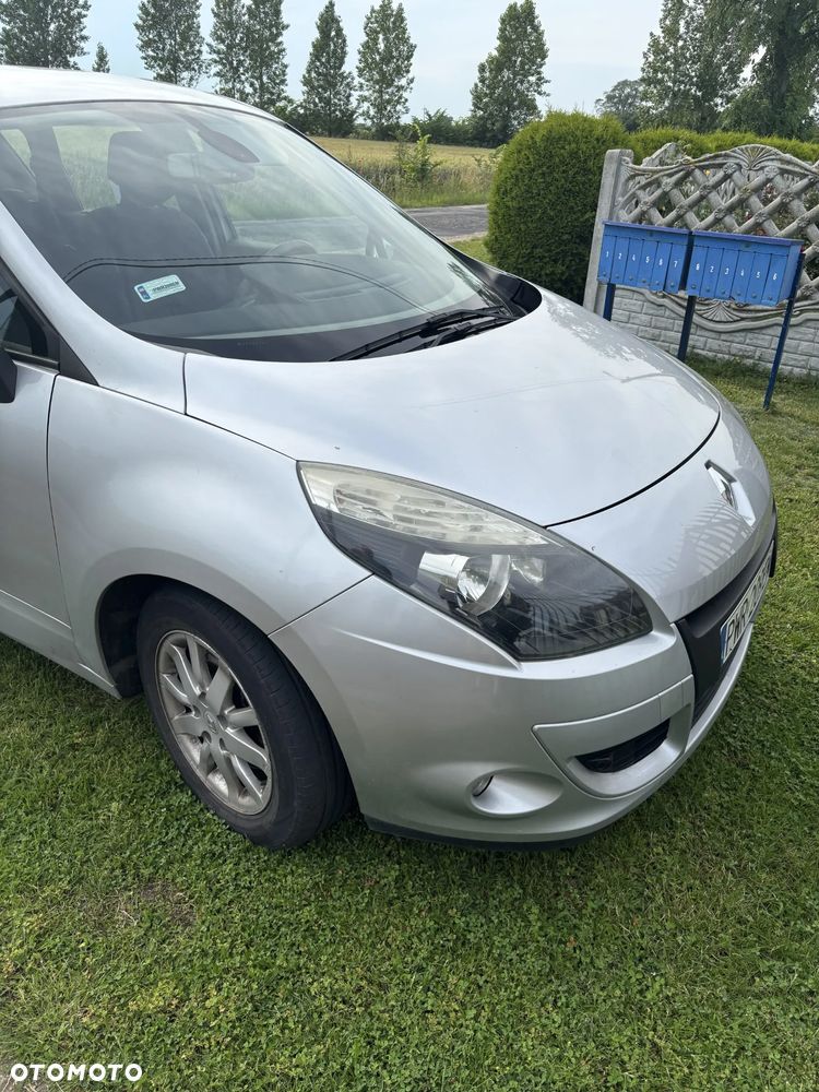 Renault Scenic - 10
