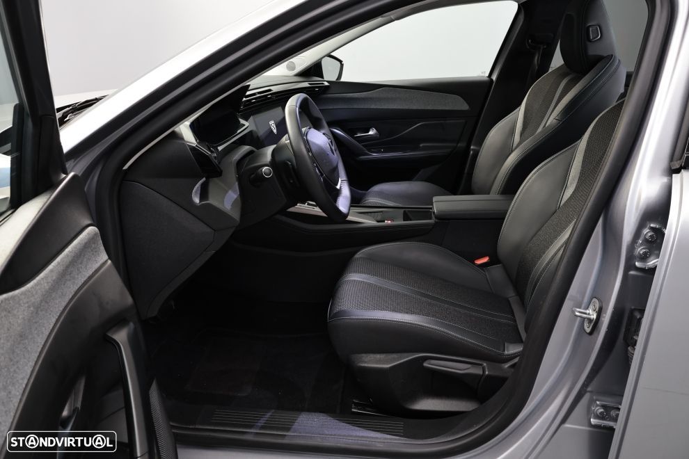 Peugeot 308 SW 1.2 PureTech Allure EAT8 - 23