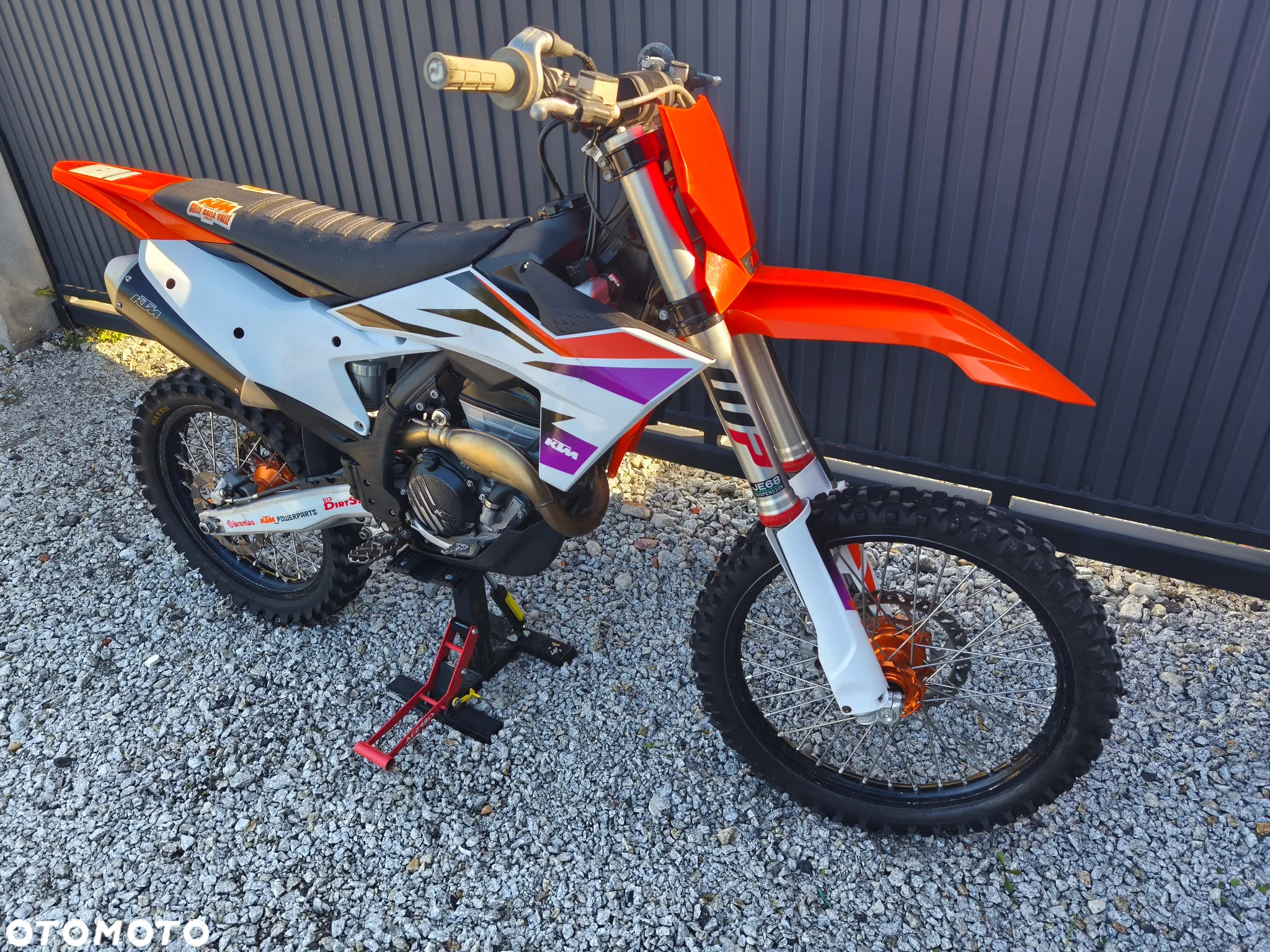 KTM SXF - 10