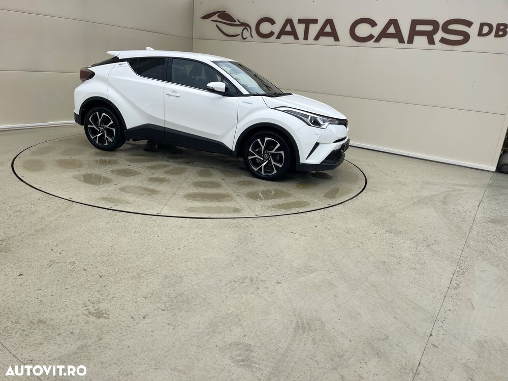 Toyota C-HR Hybrid Club - 18