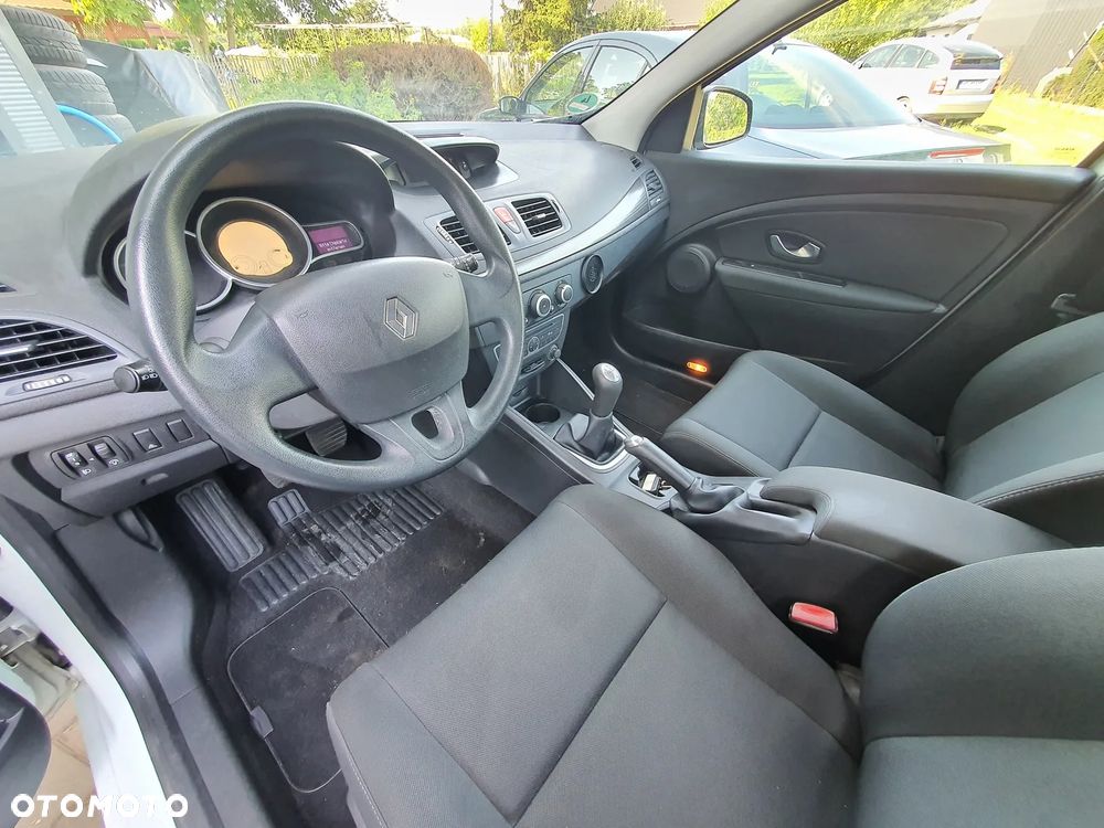 Renault Megane 1.6 16V Expression - 11