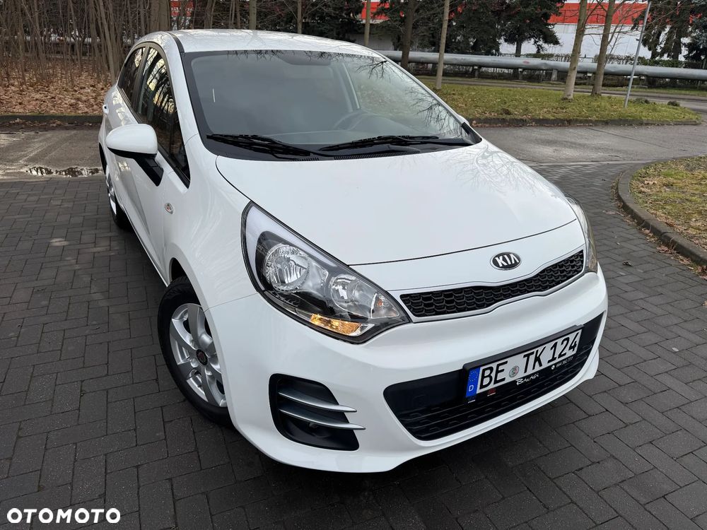 Kia Rio 1.2 Attract - 3