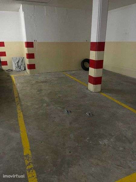 Arrendo lugar de garagem na Rua Sousa Aroso, n 694 Matosinhos - Grande imagem: 2/5