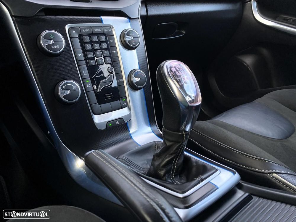 Volvo V40 1.6 D2 R-Design Momentum - 22