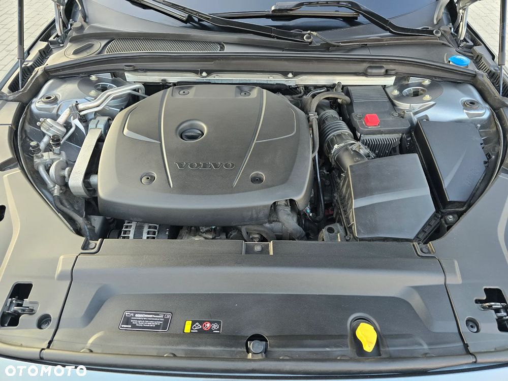 Volvo S90 T6 AWD Geartronic Momentum - 33