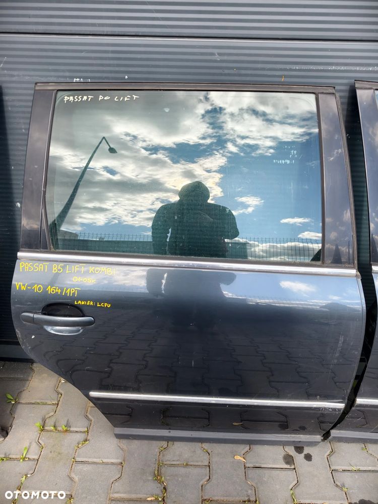 DRZWI PRZEDNIE VW PASSAT, TYLNE, KLAPA BAGAŻNIKA, ZDERZAK TYLNY, BELKA ZDERZAKA, BELKA ZAWIESZENIA TYŁ PASSAT B5 SEDAN LIFT - 23