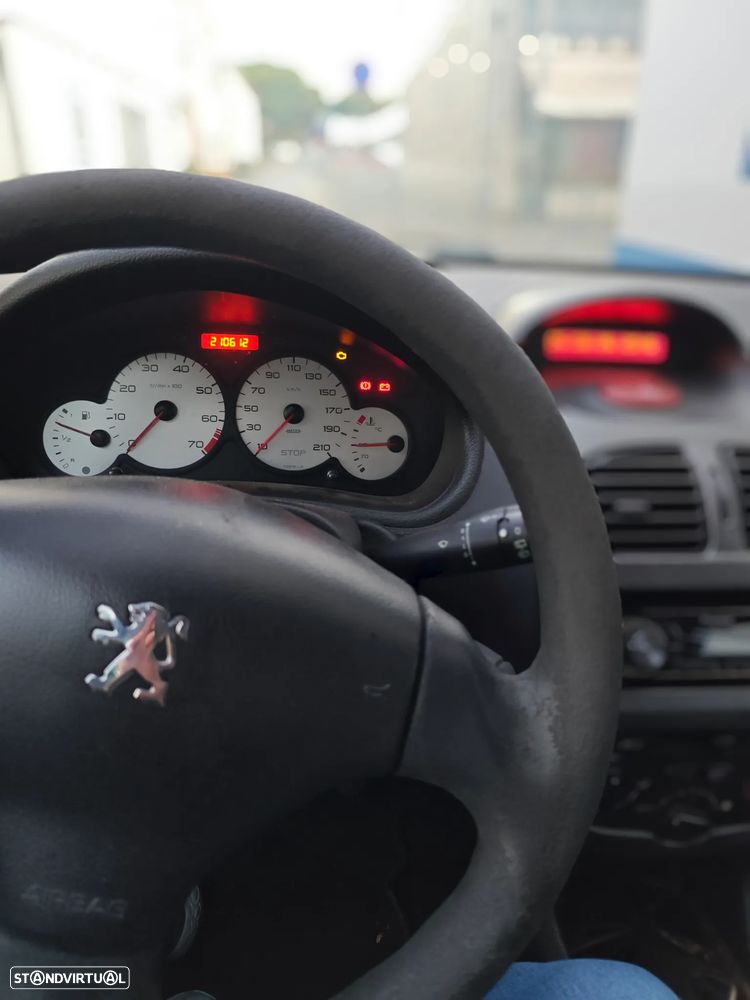 Peugeot 206 1.1 Look - 3