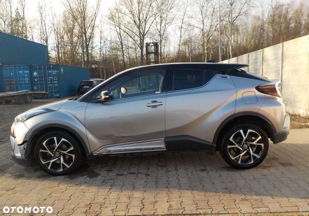 Toyota C-HR - 12
