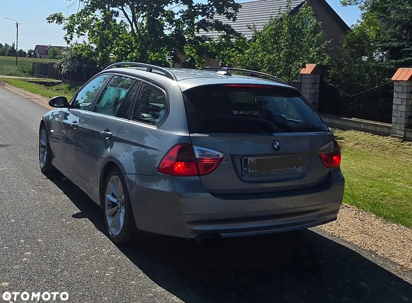 BMW Seria 3 320i Touring - 2