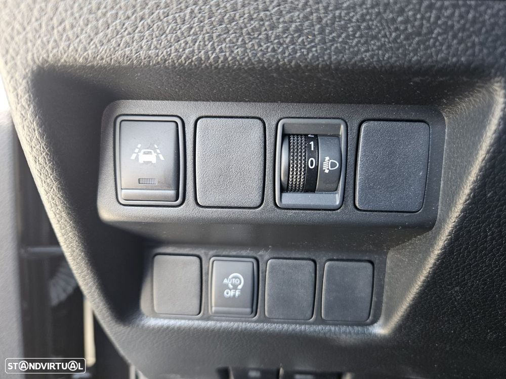 Nissan Qashqai 1.3 DIG-T N-Connecta LED+SKY - 39