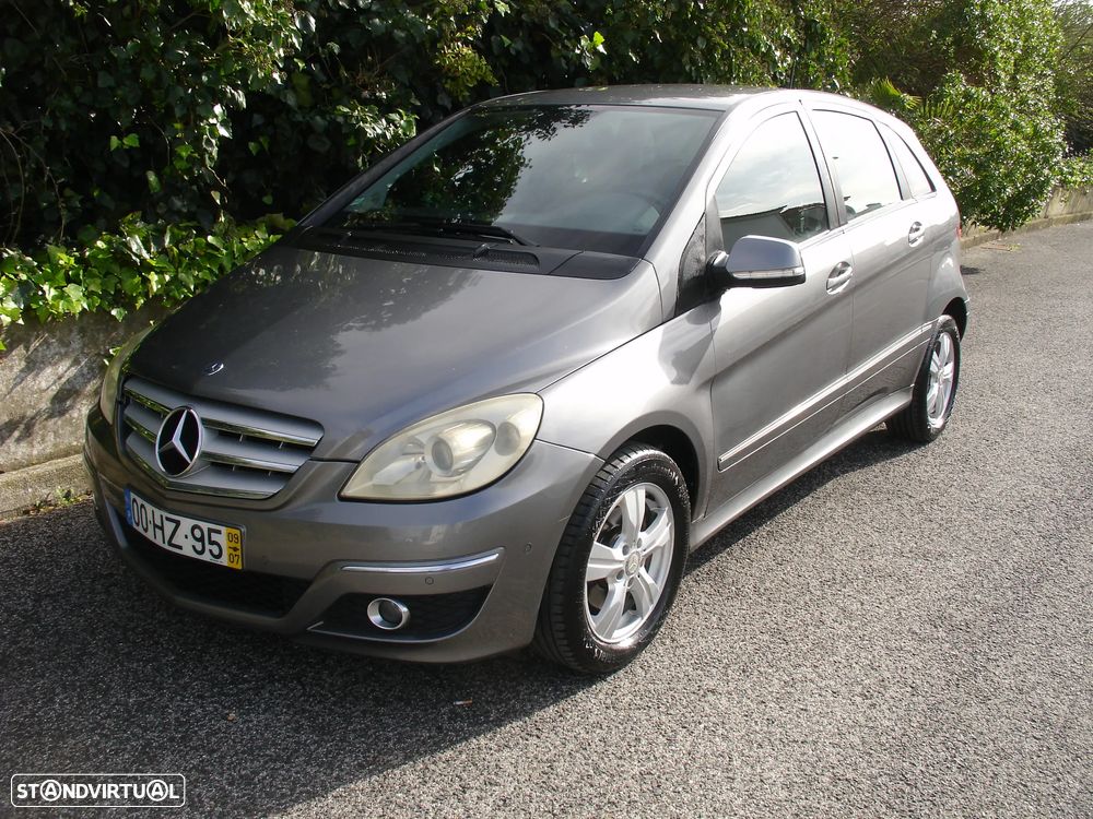 Mercedes-Benz B 180 ver-blueefficiency-sport-edition - 20