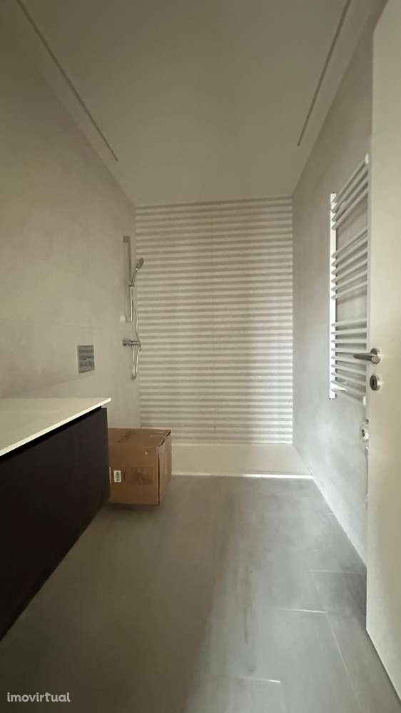 Apartamento, 55 m², Santa Marinha e São Pedro da Afurada - Grande imagem: 4/25