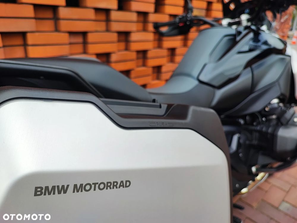 BMW R - 22