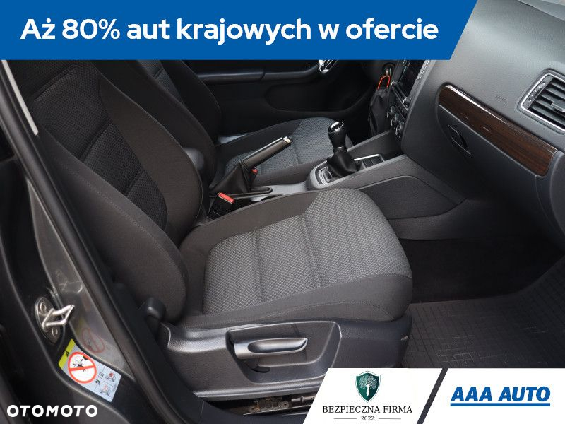 Volkswagen Jetta - 10