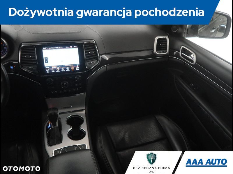 Jeep Grand Cherokee - 9