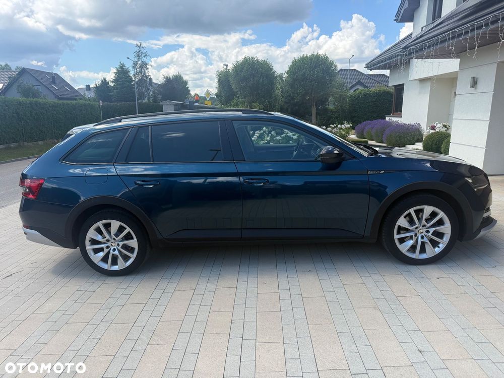 Skoda Superb 2.0 TDI SCR 4x4 Scout DSG - 1
